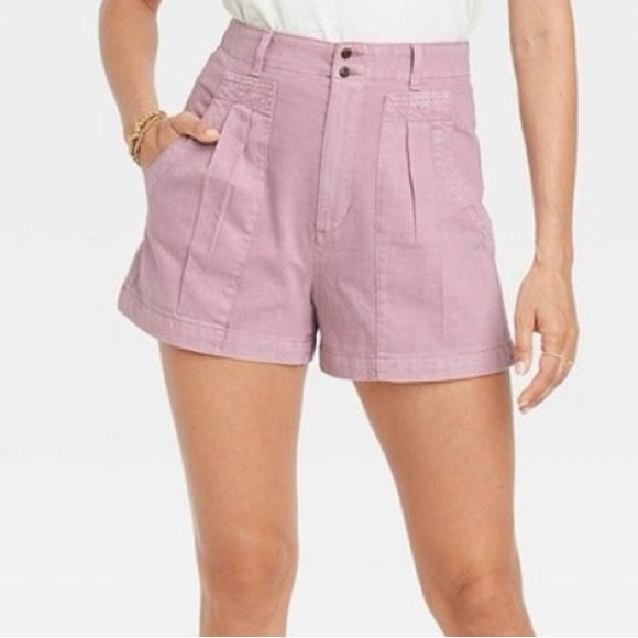 Universal Thread Pants - Universal Thread High-Waist Pleated Shorts in Dusty Pink size 4